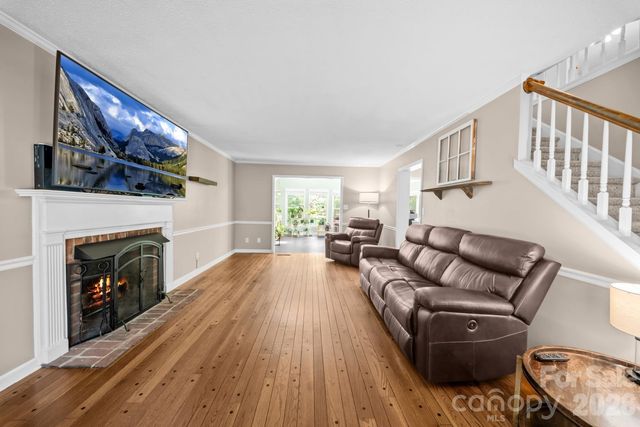 112 Wedgewood Drive, Morganton, NC 28655