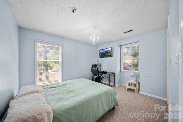 112 Wedgewood Drive, Morganton, NC 28655