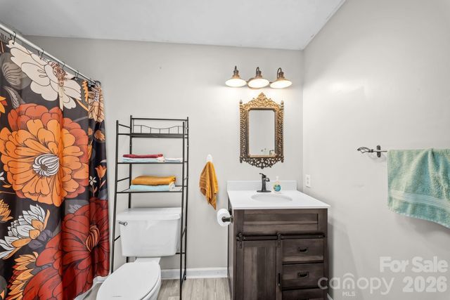112 Wedgewood Drive, Morganton, NC 28655