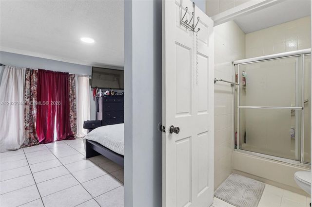 8454 NW 8th Street 2, Miami, FL 33126