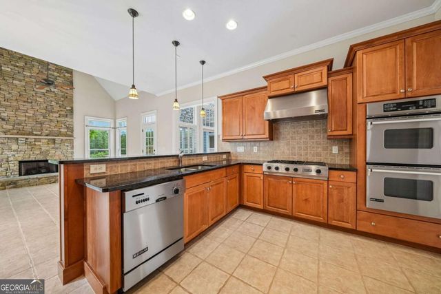 86 NE Cove Circle, Dawsonville, GA 30534