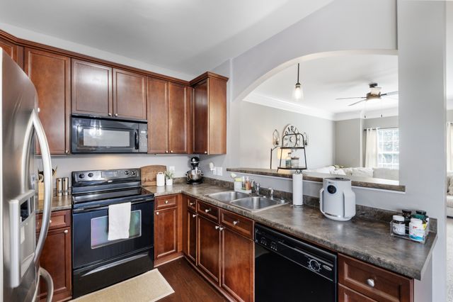2718 Dracut Ln, Nashville, TN 37211