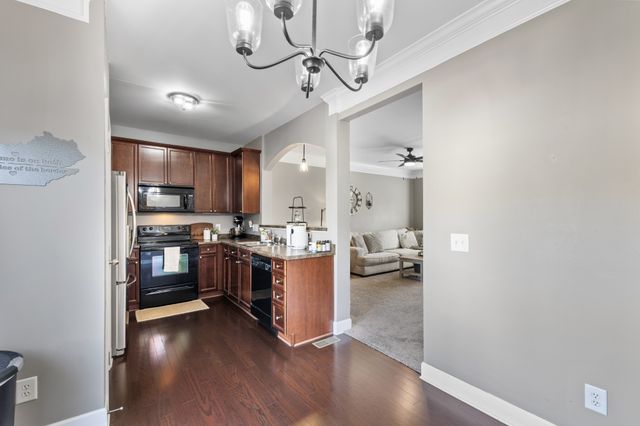 2718 Dracut Ln, Nashville, TN 37211