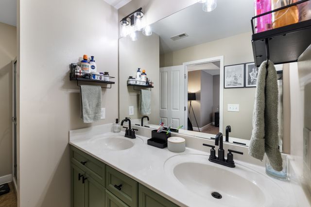 2718 Dracut Ln, Nashville, TN 37211