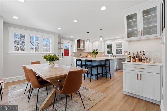 310 OLD FOREST RD, Wynnewood, PA 19096