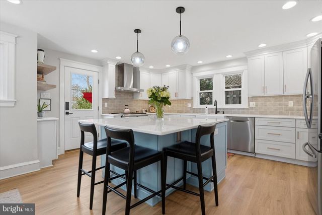 310 OLD FOREST RD, Wynnewood, PA 19096