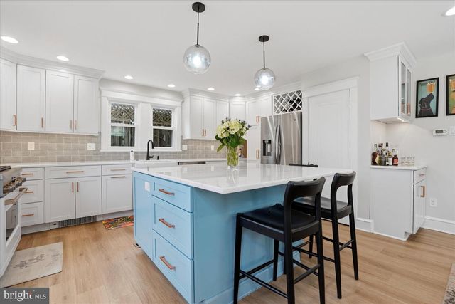 310 OLD FOREST RD, Wynnewood, PA 19096
