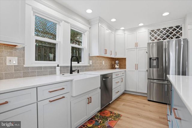 310 OLD FOREST RD, Wynnewood, PA 19096