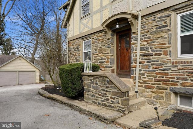 310 OLD FOREST RD, Wynnewood, PA 19096