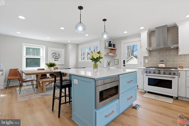 310 OLD FOREST RD, Wynnewood, PA 19096
