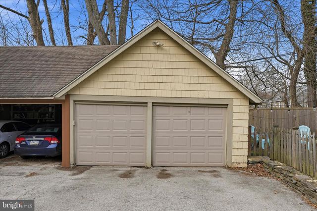 310 OLD FOREST RD, Wynnewood, PA 19096