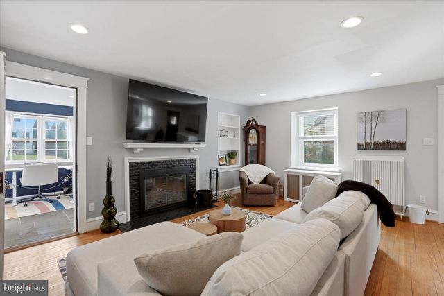310 OLD FOREST RD, Wynnewood, PA 19096
