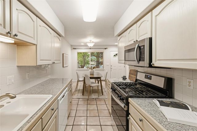 563 Ridgeview Drive, Louisville, CO 80027