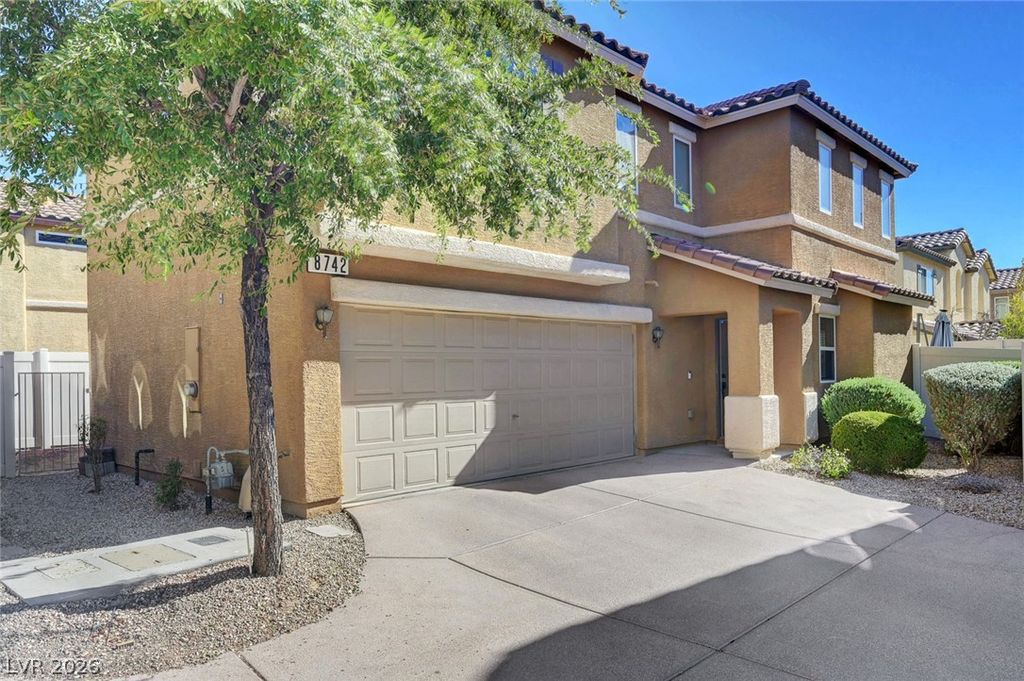 8742 Brindisi Park Avenue, Las Vegas, NV 89148 — photo 2