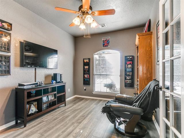 905 SE 38th Street, Moore, OK 73160