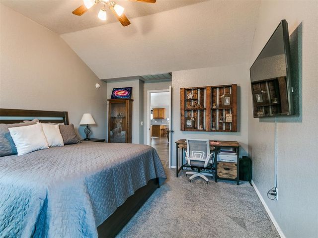 905 SE 38th Street, Moore, OK 73160