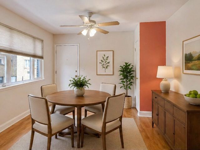 6828 N Greenview Avenue 2S, Chicago, IL 60626