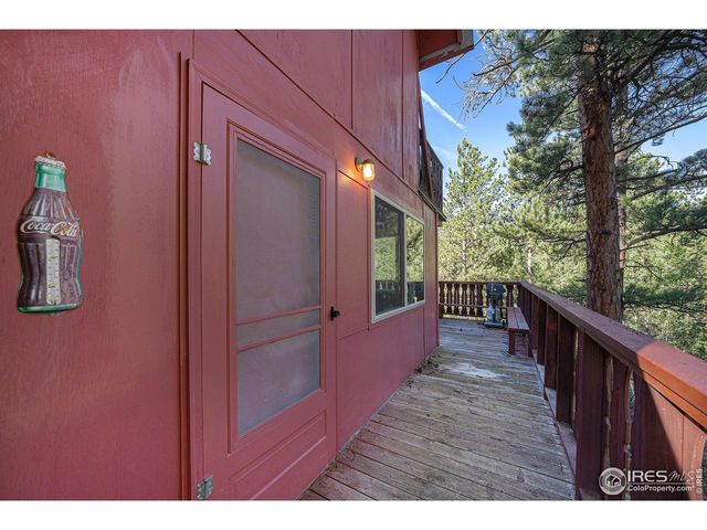 66 Circle Dr, Glen Haven, CO 80532