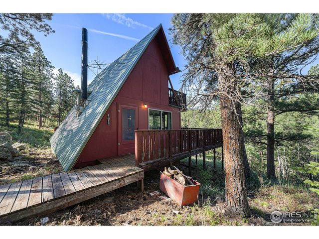 66 Circle Dr, Glen Haven, CO 80532