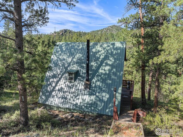 66 Circle Dr, Glen Haven, CO 80532