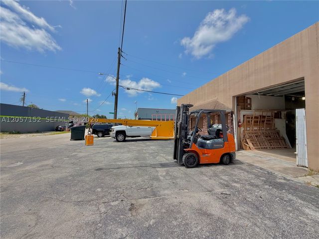 NW 23rd WAY, Oakland Park, FL 33311