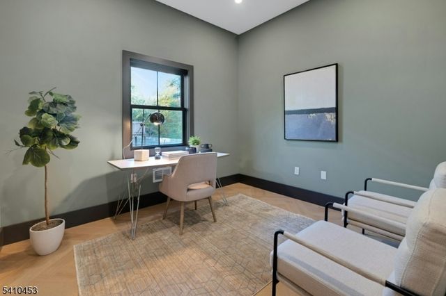 83 W End Ave, Summit City, NJ 07901