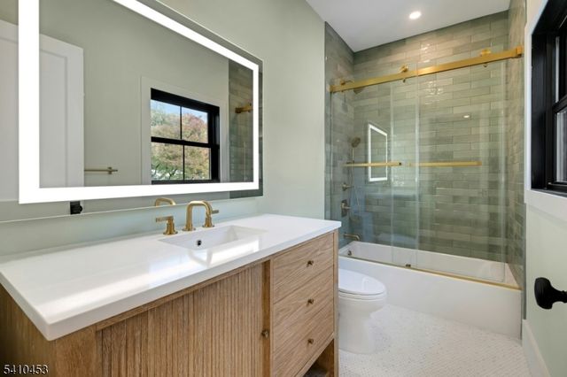 83 W End Ave, Summit City, NJ 07901