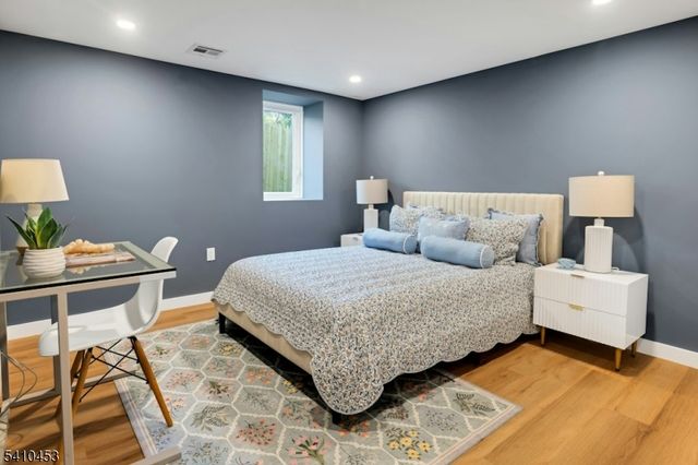 83 W End Ave, Summit City, NJ 07901