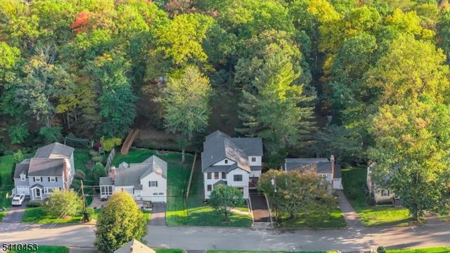 83 W End Ave, Summit City, NJ 07901