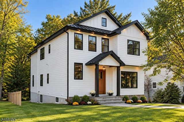 83 W End Ave, Summit City, NJ 07901