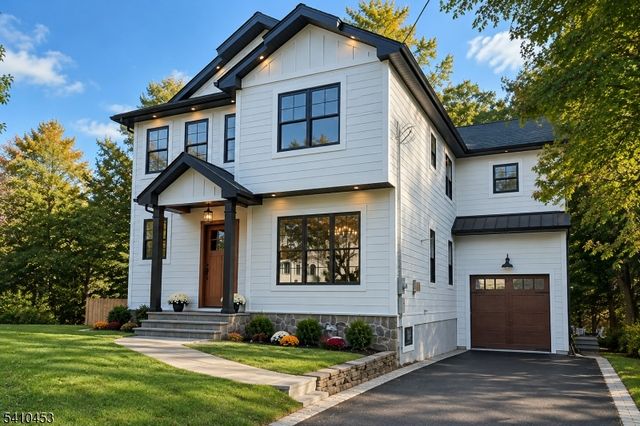 83 W End Ave, Summit City, NJ 07901