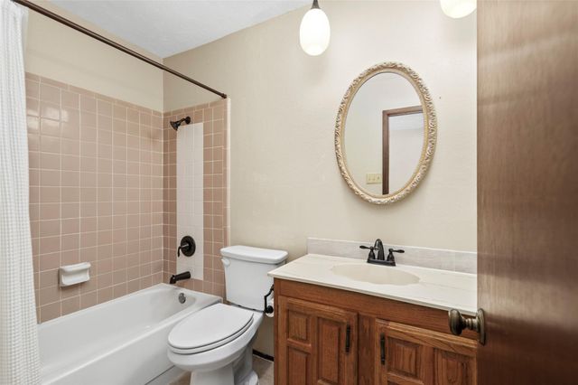 3015 Meadowview Drive, Missouri City, TX 77459