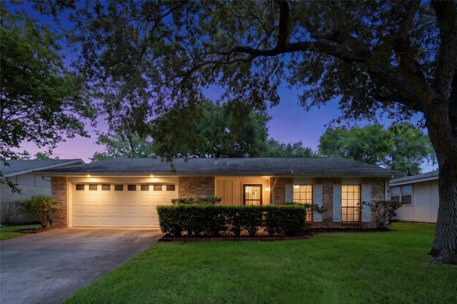 3015 Meadowview Drive, Missouri City, TX 77459