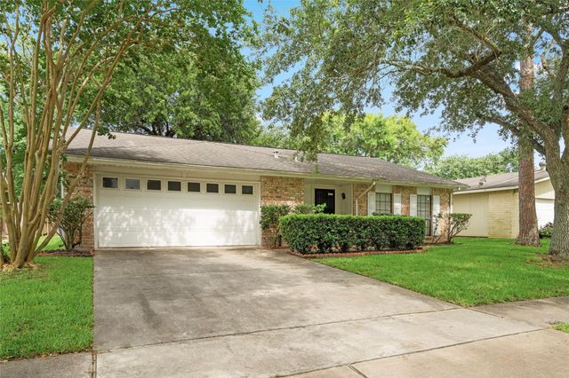3015 Meadowview Drive, Missouri City, TX 77459