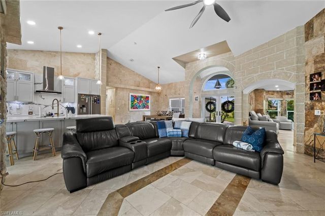 1638 38TH PL, Cape Coral, FL 33993
