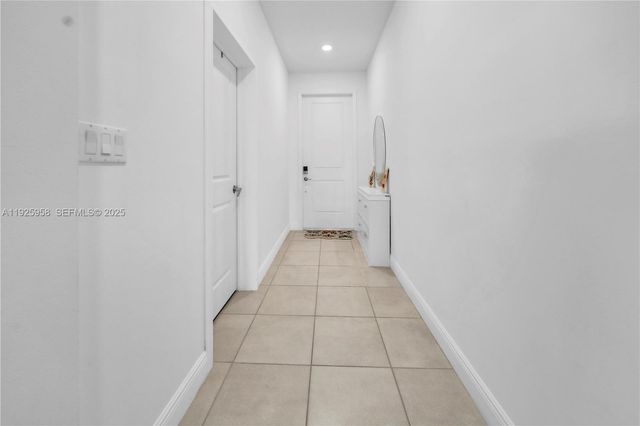 4242 Rosa Dr, Deerfield Beach, FL 33064