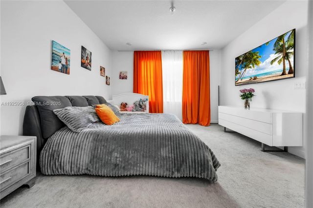 4242 Rosa Dr, Deerfield Beach, FL 33064