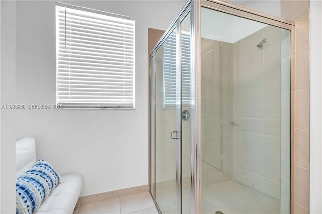 4242 Rosa Dr, Deerfield Beach, FL 33064