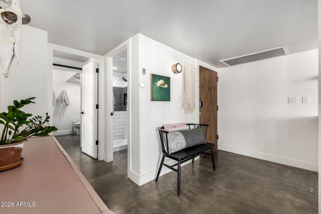 207 W Clarendon Avenue 21C, Phoenix, AZ 85013