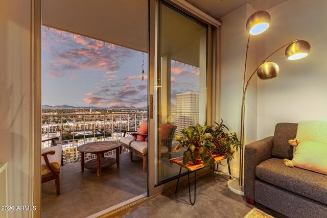 207 W Clarendon Avenue 21C, Phoenix, AZ 85013