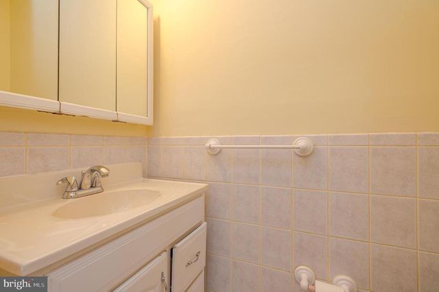 598 GREENWICH CT, Hightstown, NJ 08520