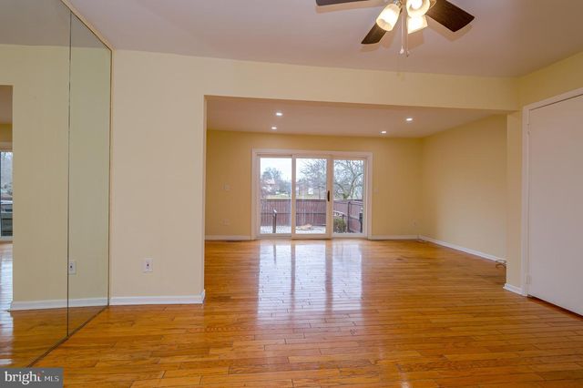 598 GREENWICH CT, Hightstown, NJ 08520