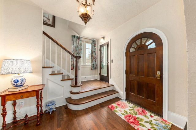 529 N 68th STREET, Wauwatosa, WI 53213