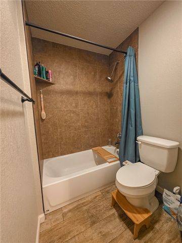 707 Valley West Drive, Rogers, AR 72756