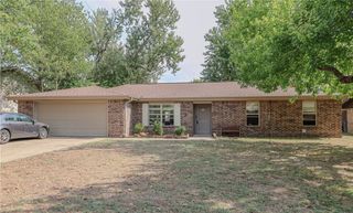 707 Valley West Drive, Rogers, AR 72756