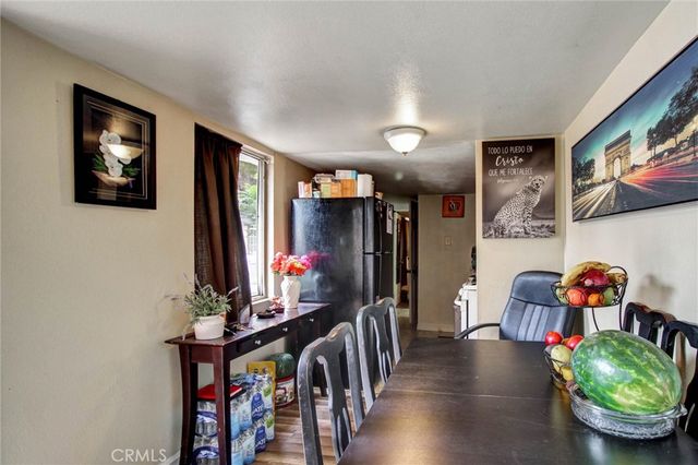 4015 MOUNTAIN DR spc 2 2, San Bernardino, CA 92407