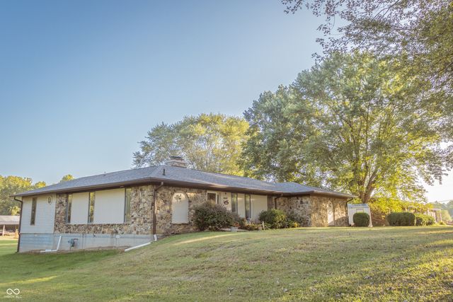 5427 State Road 46 East E, Nashville, IN 47448