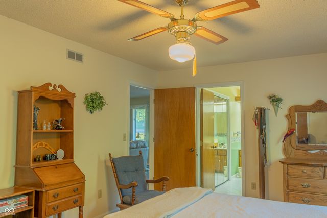 5427 State Road 46 East E, Nashville, IN 47448