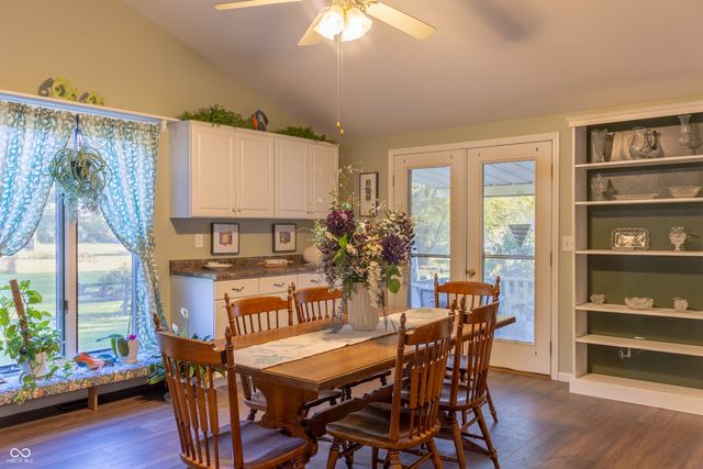 5427 State Road 46 East E, Nashville, IN 47448