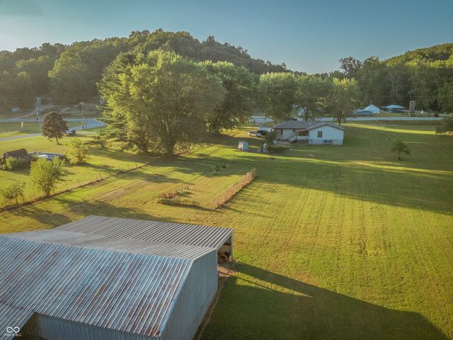 5427 State Road 46 East E, Nashville, IN 47448